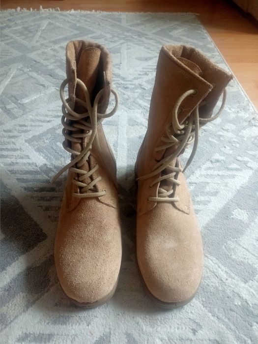 Берцы бежевого цвета