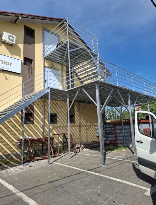 Scări metalice galvanizate la orice demisiune asiguram transport ori u