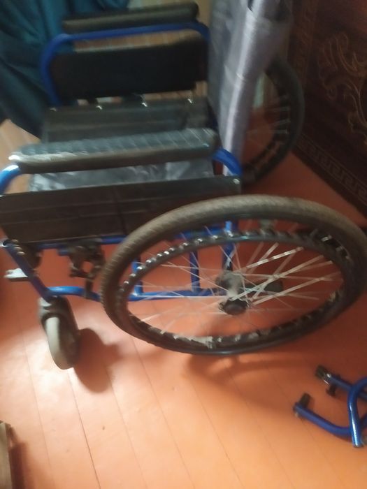 Инвалидная коляска