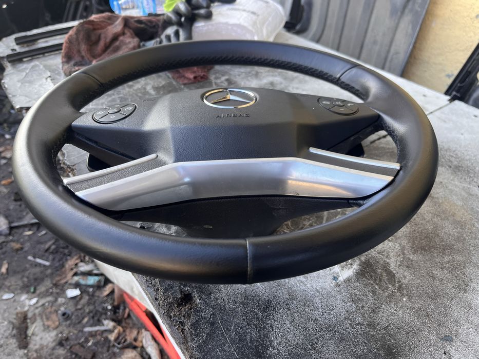 Волан Мерцедес ML W164 фейслифт с airbag / Facelift