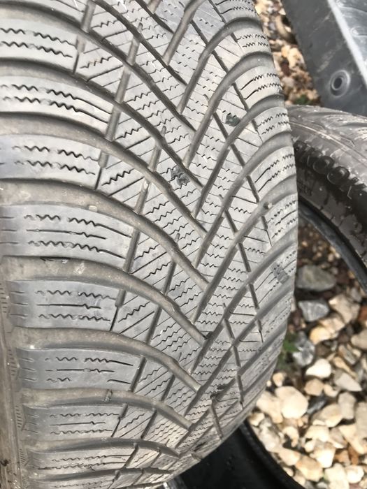 Зимни гуми 2бр.215/50R17