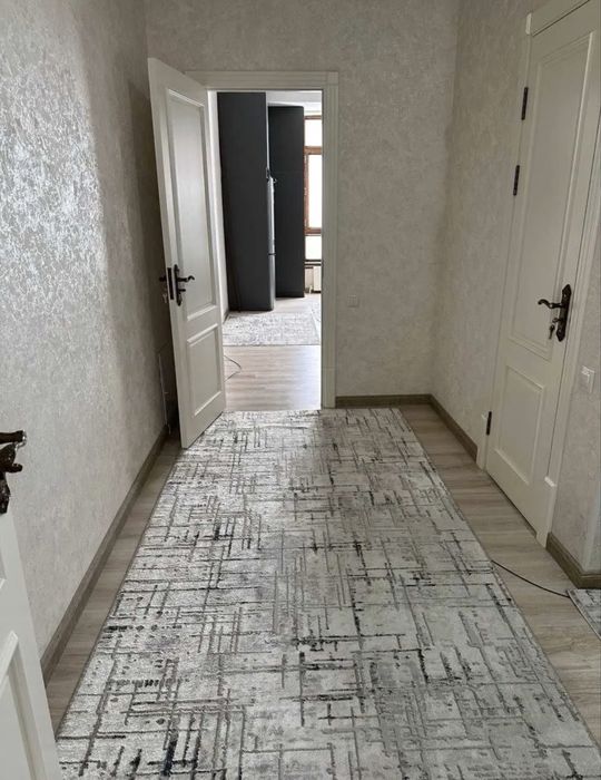 Сдается 2 ком Метро Шахристанская 2 кв. Юнусабад СУД. Рядом с Мичеть