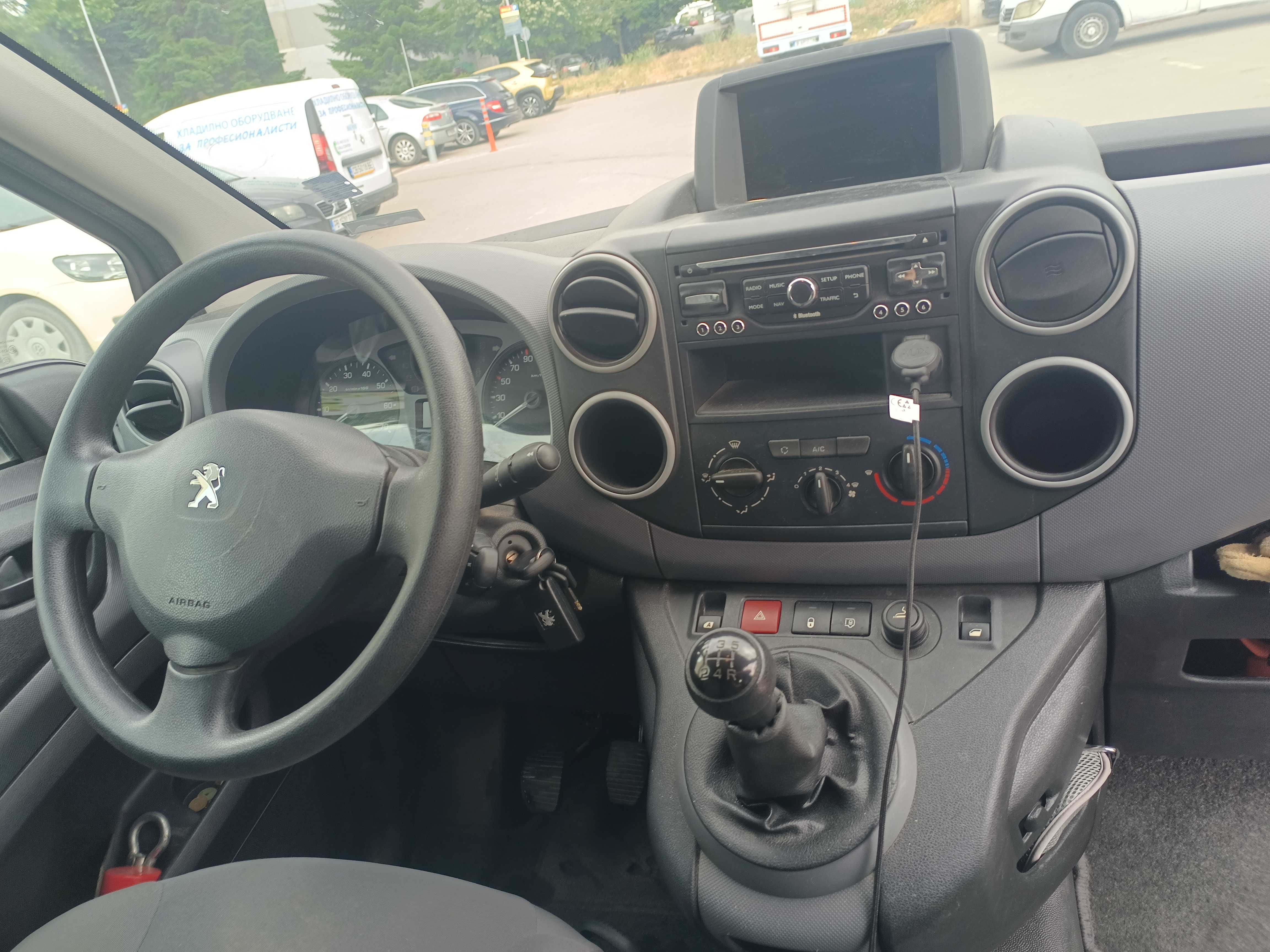 Peugeot Partner 1.6 Дизел – Регистриран като товарен автомобил – 2015