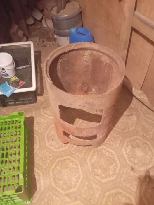 Продам печ для казана жылезная потставка