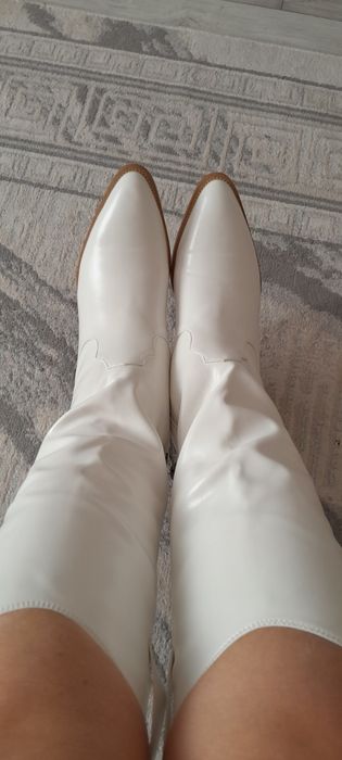 Новые зимние белые казаки.