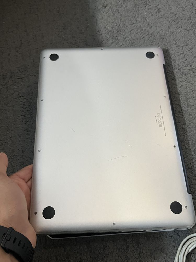 Macbook pro i5 ,1 TB,late 2011