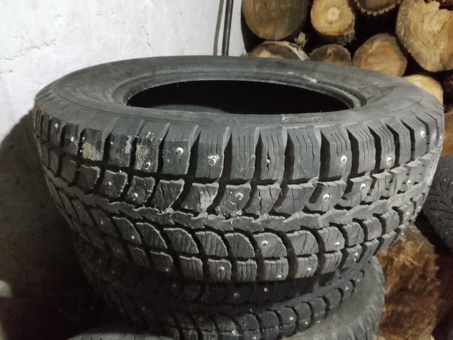 Продам шины почти новые