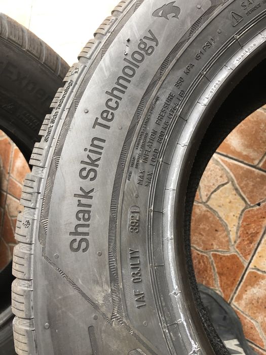 215 70 16 Uniroyal de iarna NOI