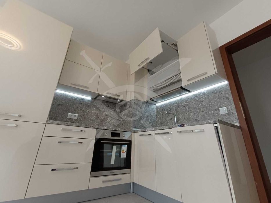 Продава се Тристаен апартамент в Варна, м-т Траката - 121 кв.м за 1885 €/кв.м - Снимка #6