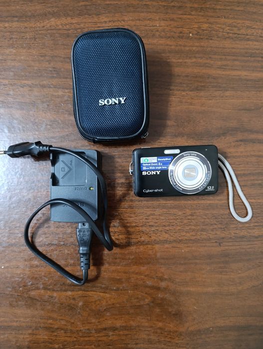 Продам фотоаппарат sony