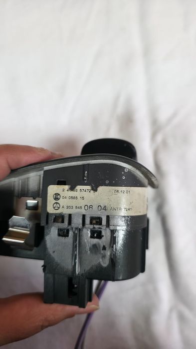 Части от Ц класа, C Class, Подробности в описанието