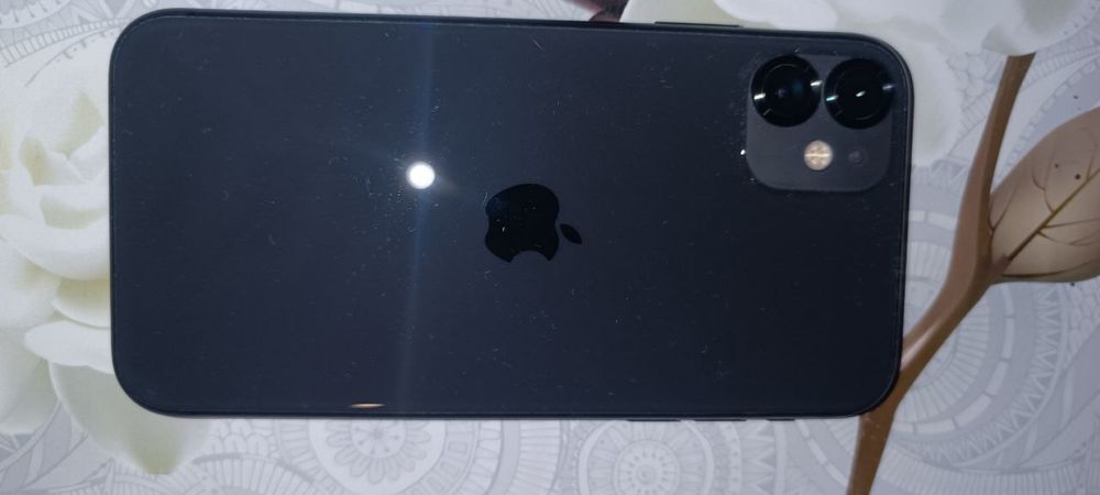 Iphone 11 aybi yoq