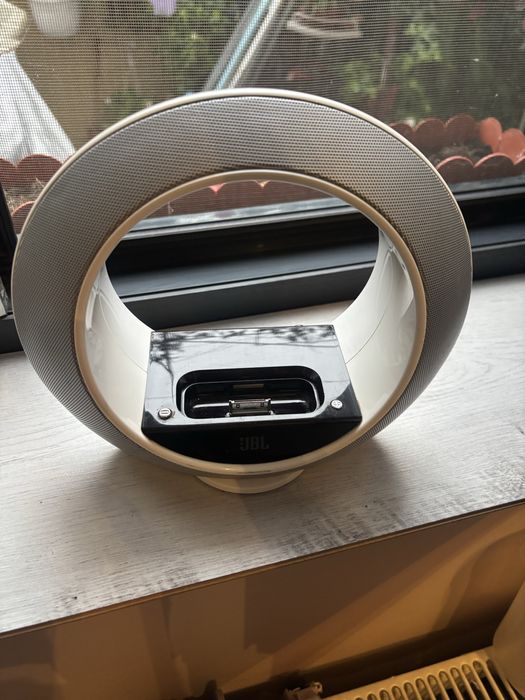 Dock station ( Philips DS3100/12 si JBL Radial micro )