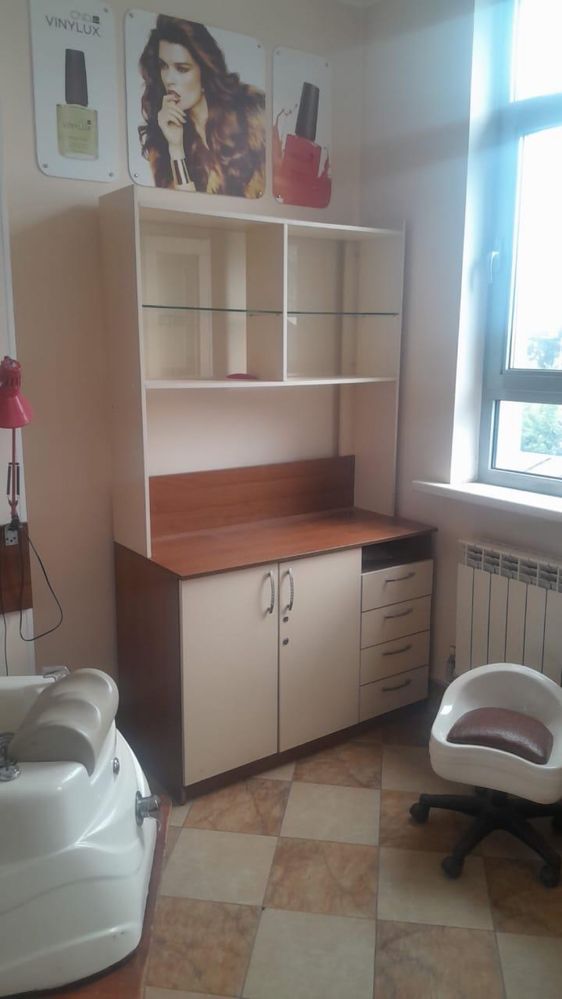 Продам шкафы с зеркалами и без