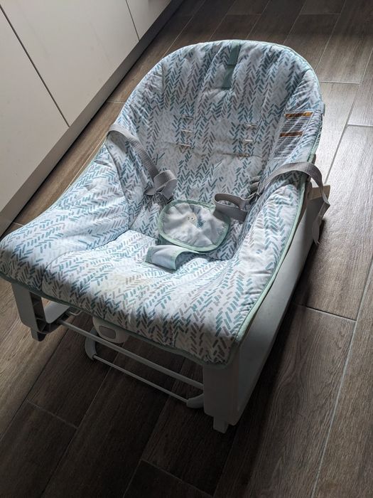 Balansoar bebeluși cu vibrație