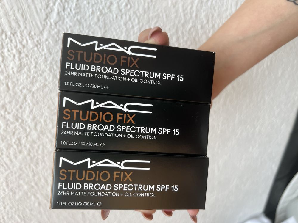 Фон дьо тен MAC spf 15