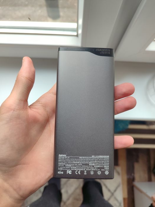 Продаю портативный Пауэрбанк Remax RPP-201,