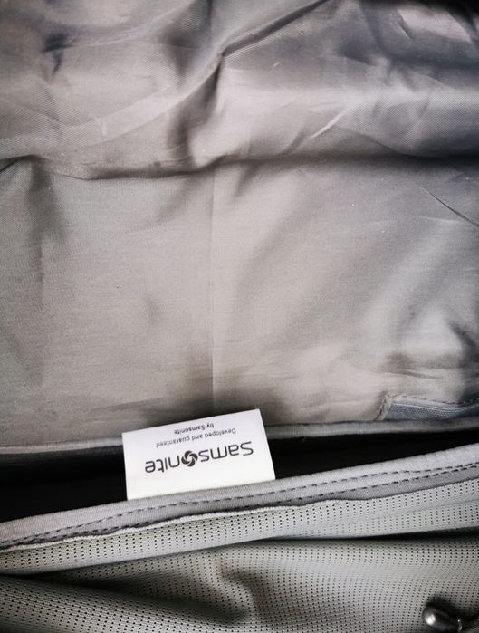 Vând geanta bagaj Samsonite multifuncțională cu roti și mâner telescop