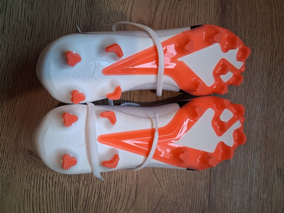 Ghete de fotbal Puma