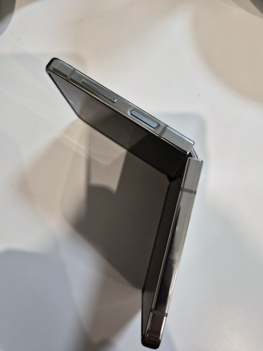 Zflip 5 256, в гаранция