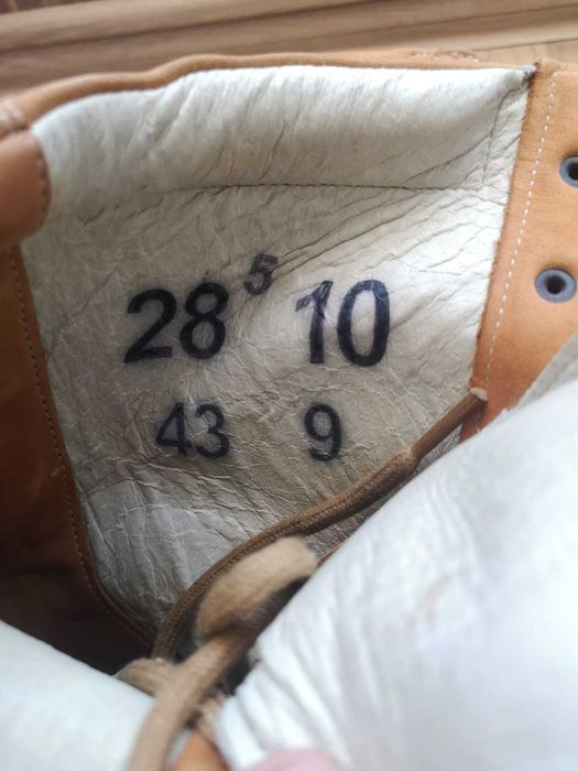 Bocanci militari NOI