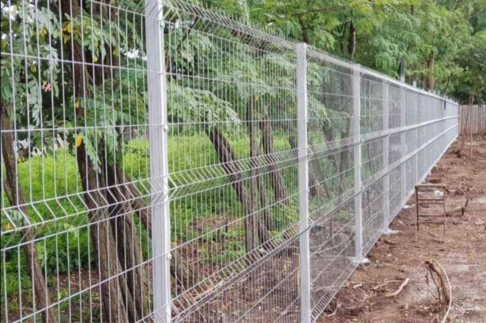 Meserasul la gardurii reparatii