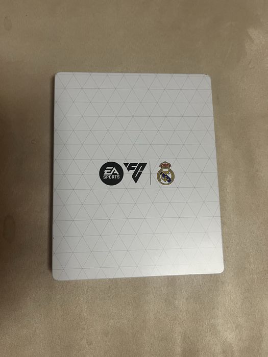 Колекционерска кутия на FC25