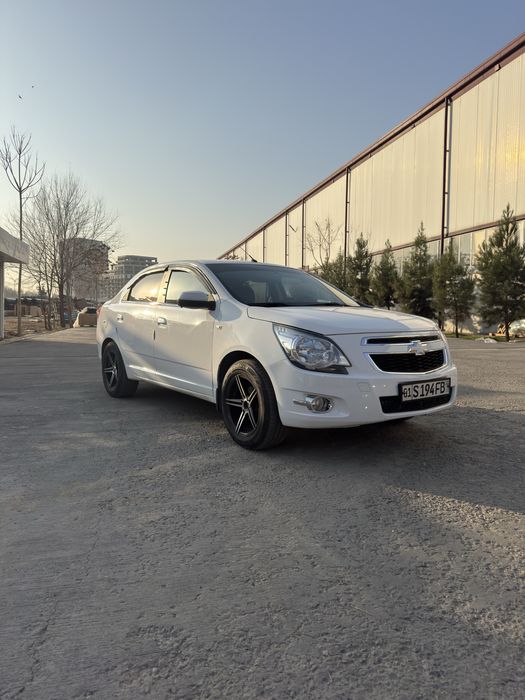 Продаю кобальт 2013 года