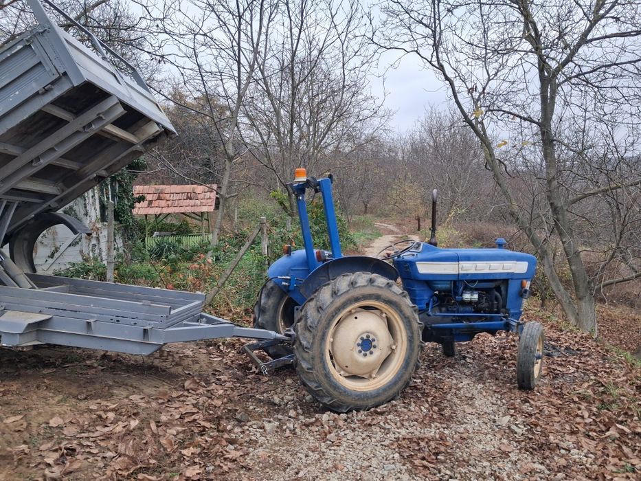 Vand tractor si remorca