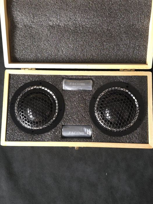 Среднечастотный купольный динамик Vlang ST500