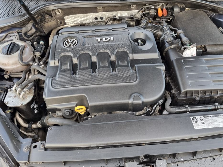 Vând Volkswagen Golf 7