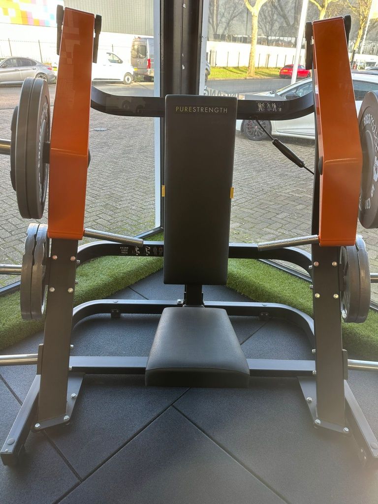 Presa piept Technogym Pure Strength