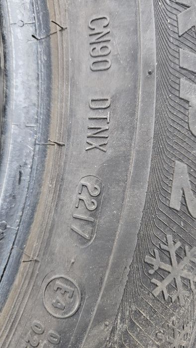 4бр гуми 185 60 15 семперит