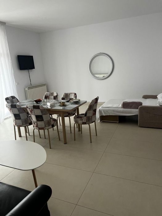 Inchiriez apartament Zona Faleza Nord
