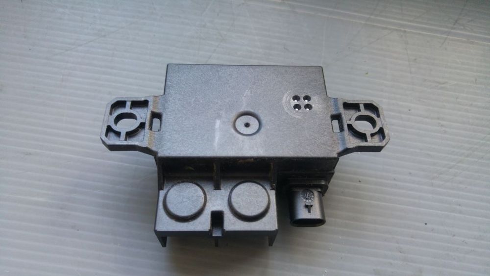 calculator borna baterie mercedes a-class w176  b-class w246 a0009822023