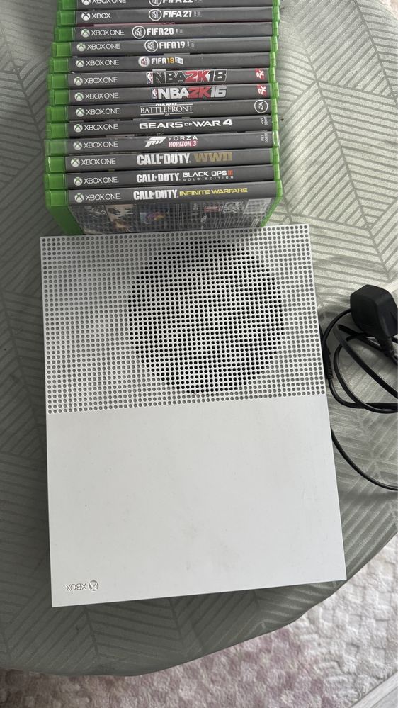 consola Xbox One S