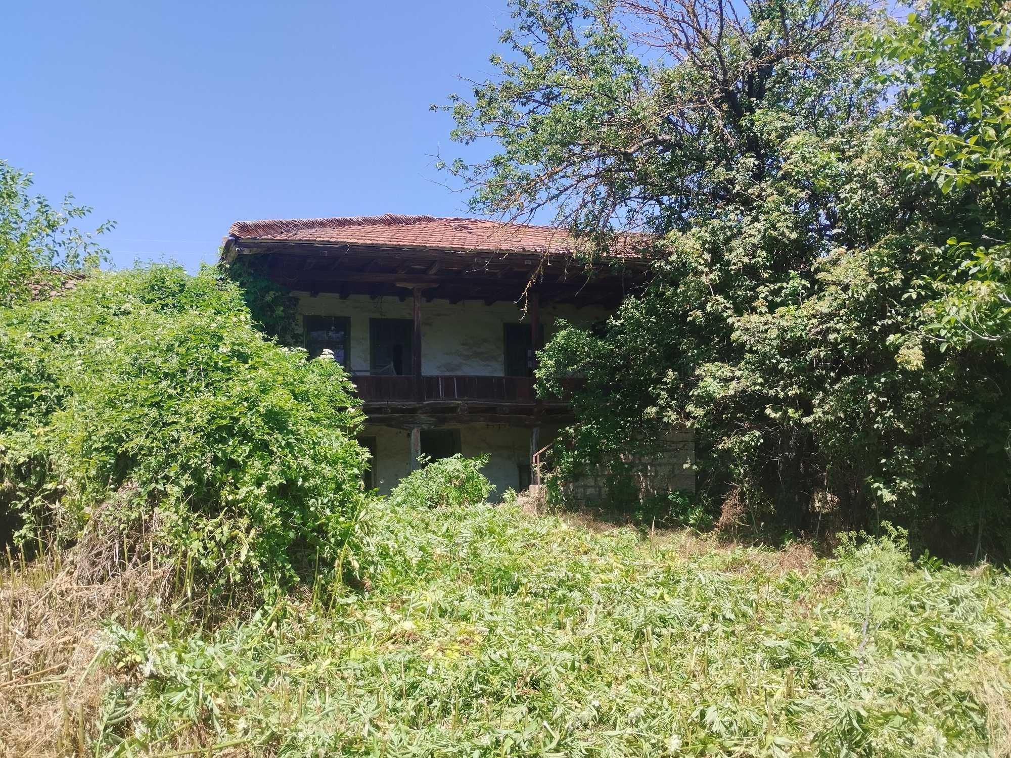 Продавам къща в с. Дряновец