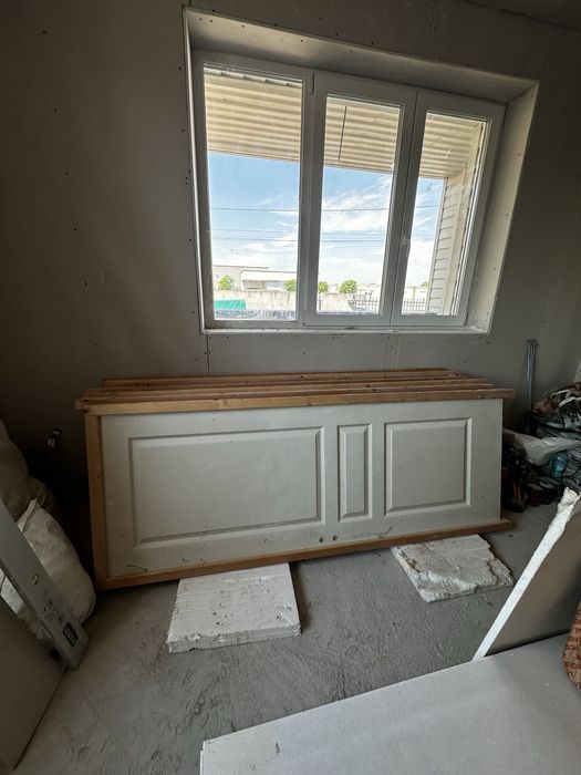 Vand usi pentru interior