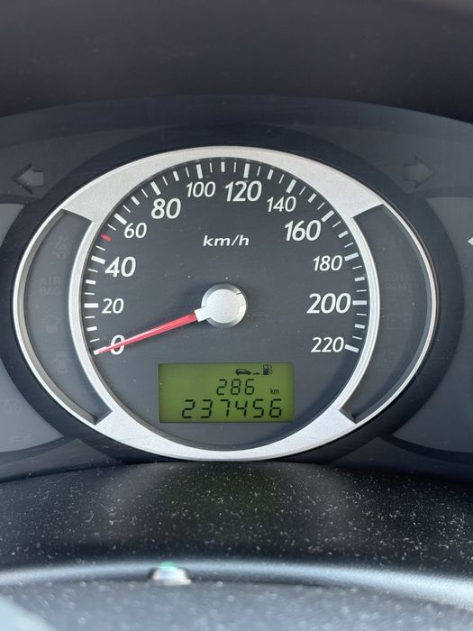 vand hyundai tucson