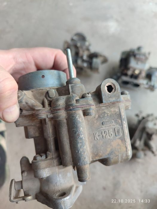 Карбюраторы разные на запчасти