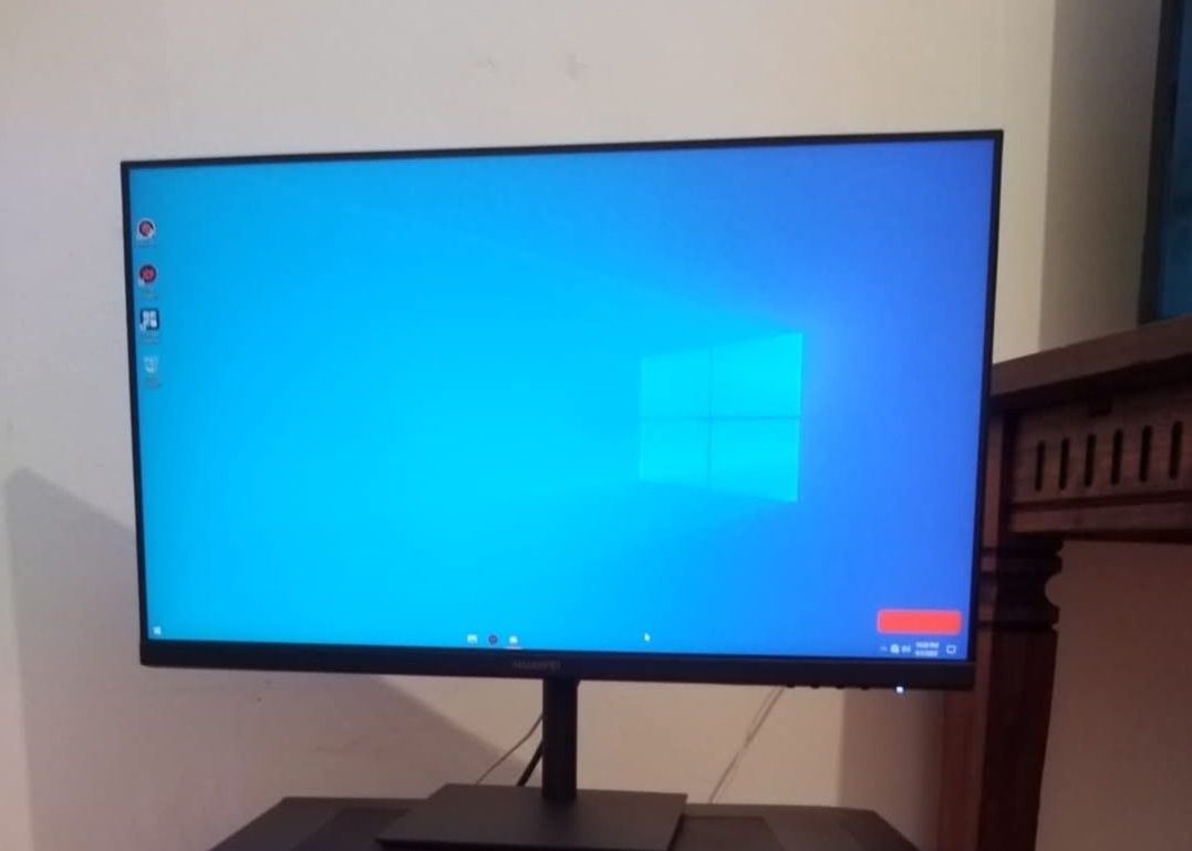Vând monitor urgent