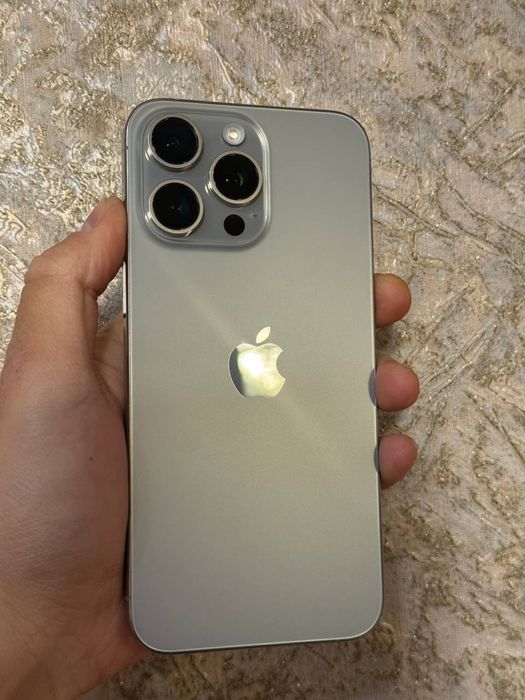 Iphone Xr (15 pro korpusda)