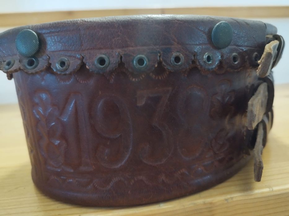 Brau (chimir) din piele