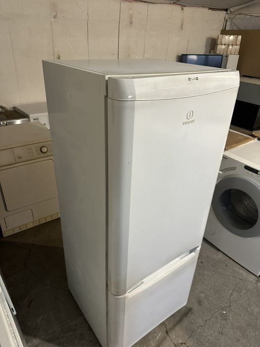 Хладилник +гаранция. Височина 140см с фризер. Безплатна доставка София