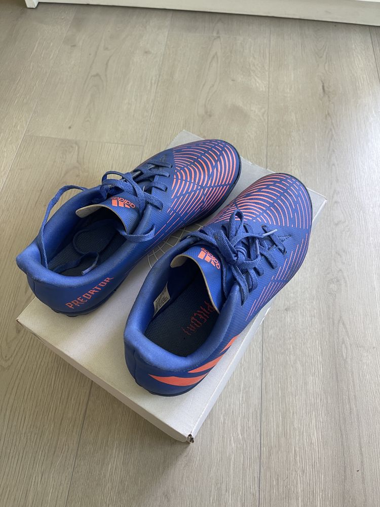 Оригинални детски бутонки Adidas/ Футболни обувки