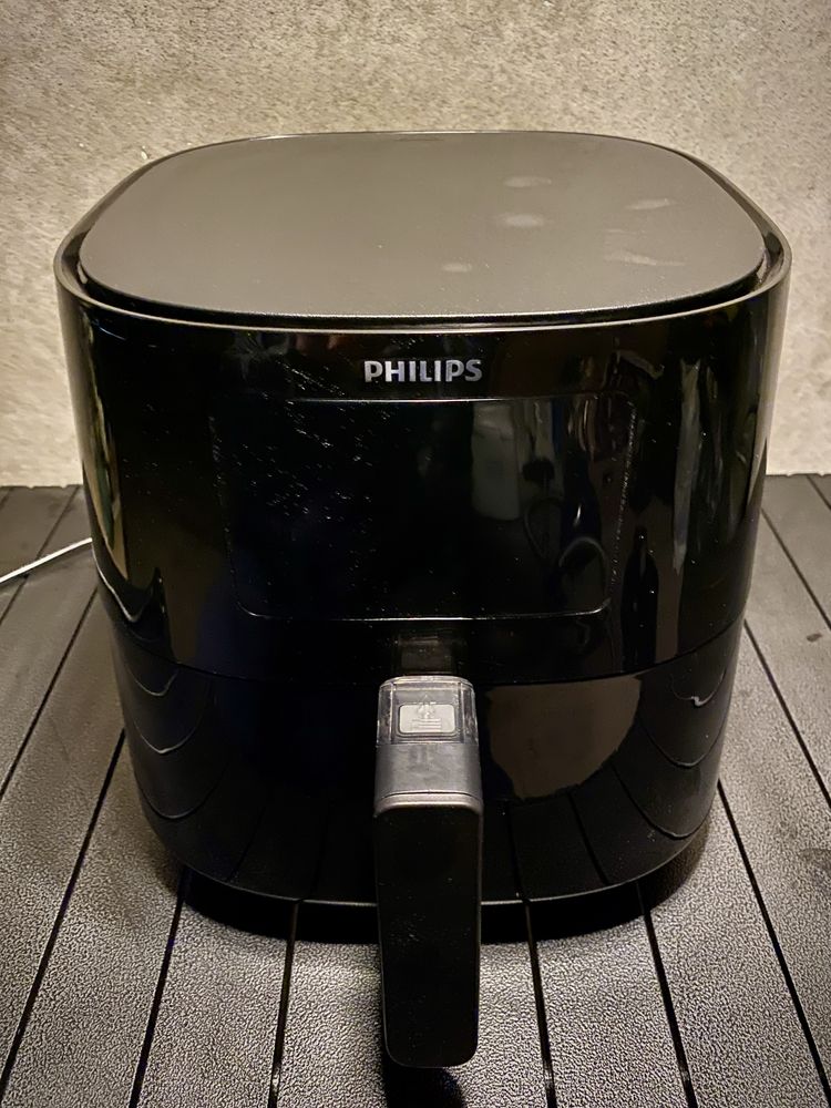 Vand Airfryer, Philips,2000w, led, 6,2 litri aproape nou