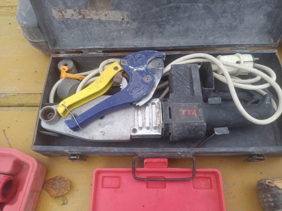 Продаю срочно инструменты. Все рабочие.