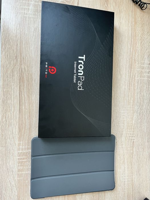 Планшет PRITOM Model L10