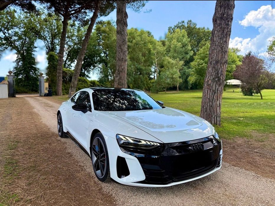 Audi e-tron GT AUDI RS e-tron GT Quattro 600CP – 2021 – Full Options – Fără accidente