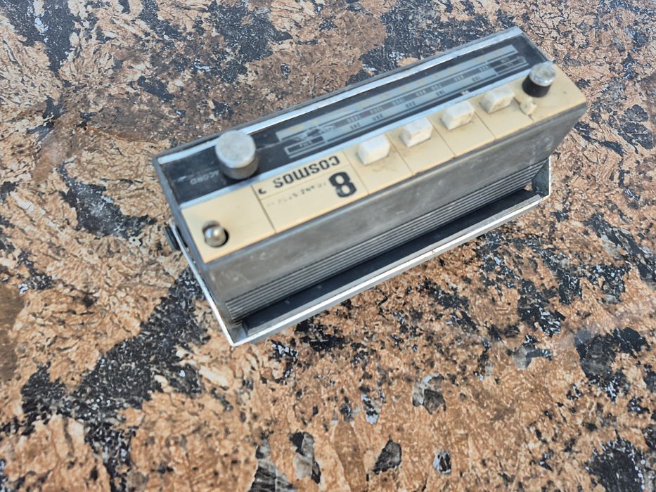 Vând Radio marca cosmos 5 made in România